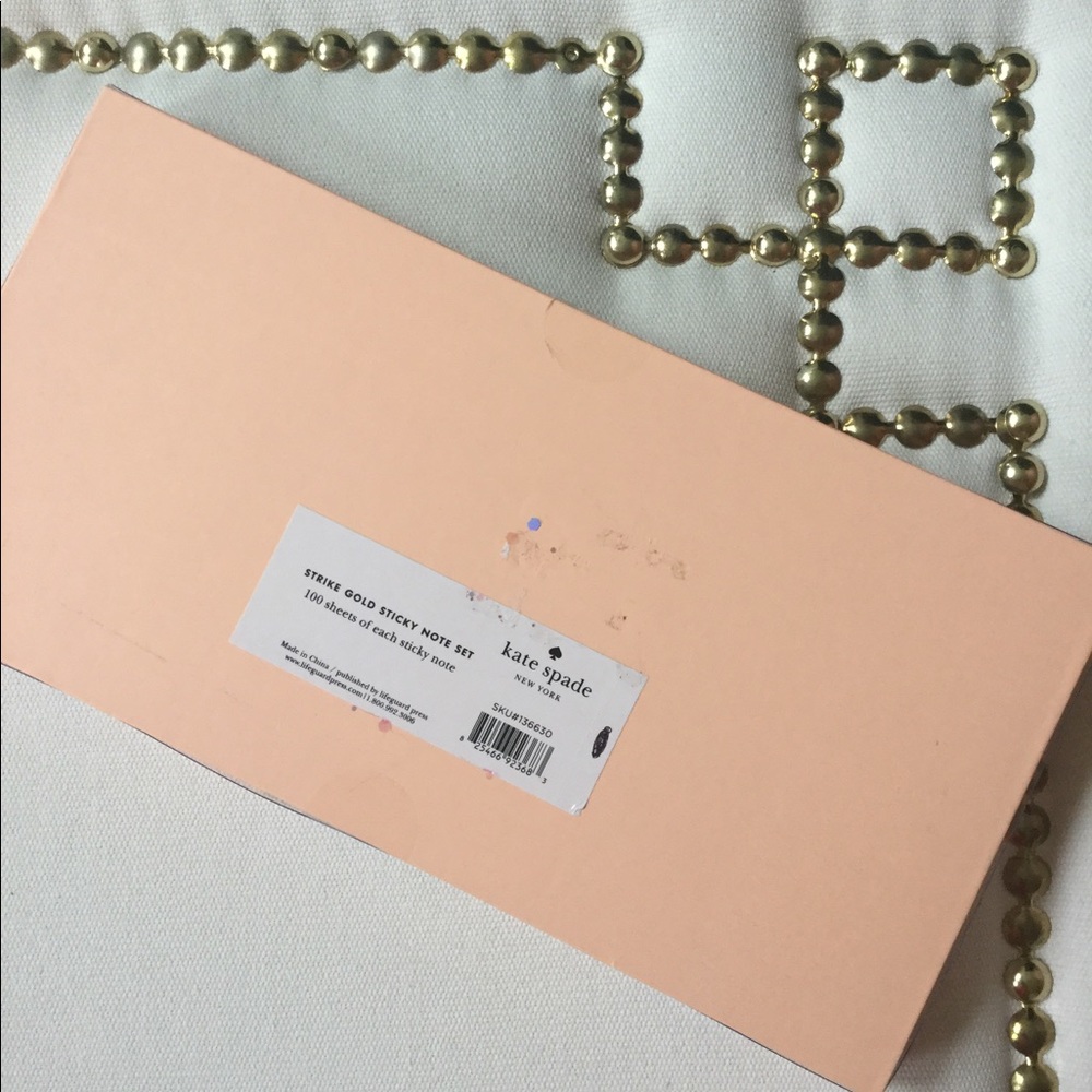 🌷🌿Kate Spade Sticky Note Set🌿🌷 - Picture 2 of 4